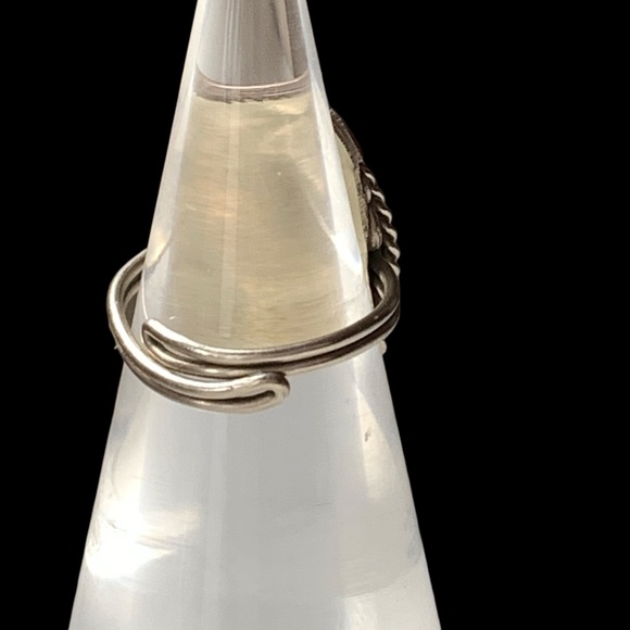 Sterling Silver Serpentine Natural Stone Yellow Green Woman’s Ring Jewelry - Picture 7 of 8